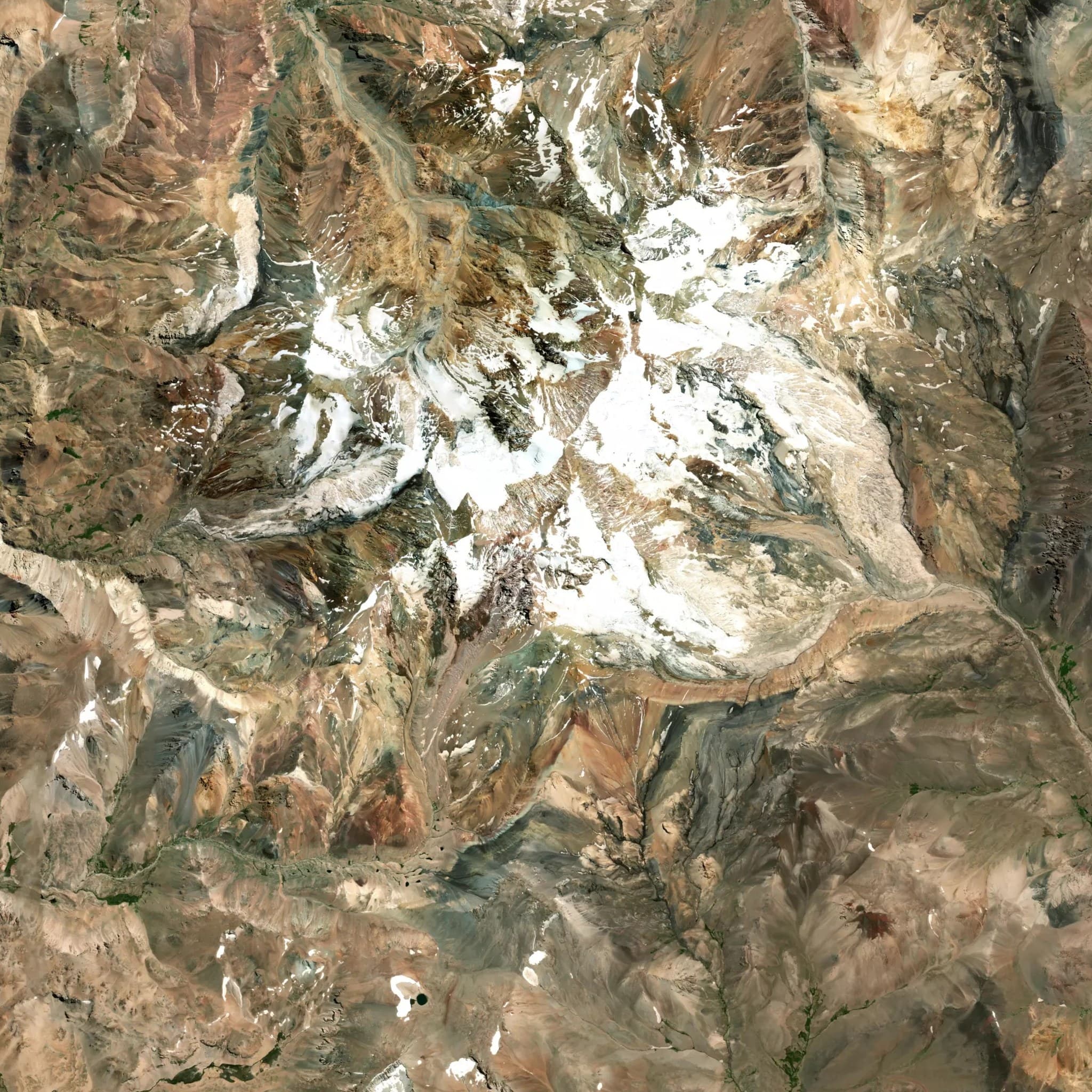 Domuyo satellite terrain view