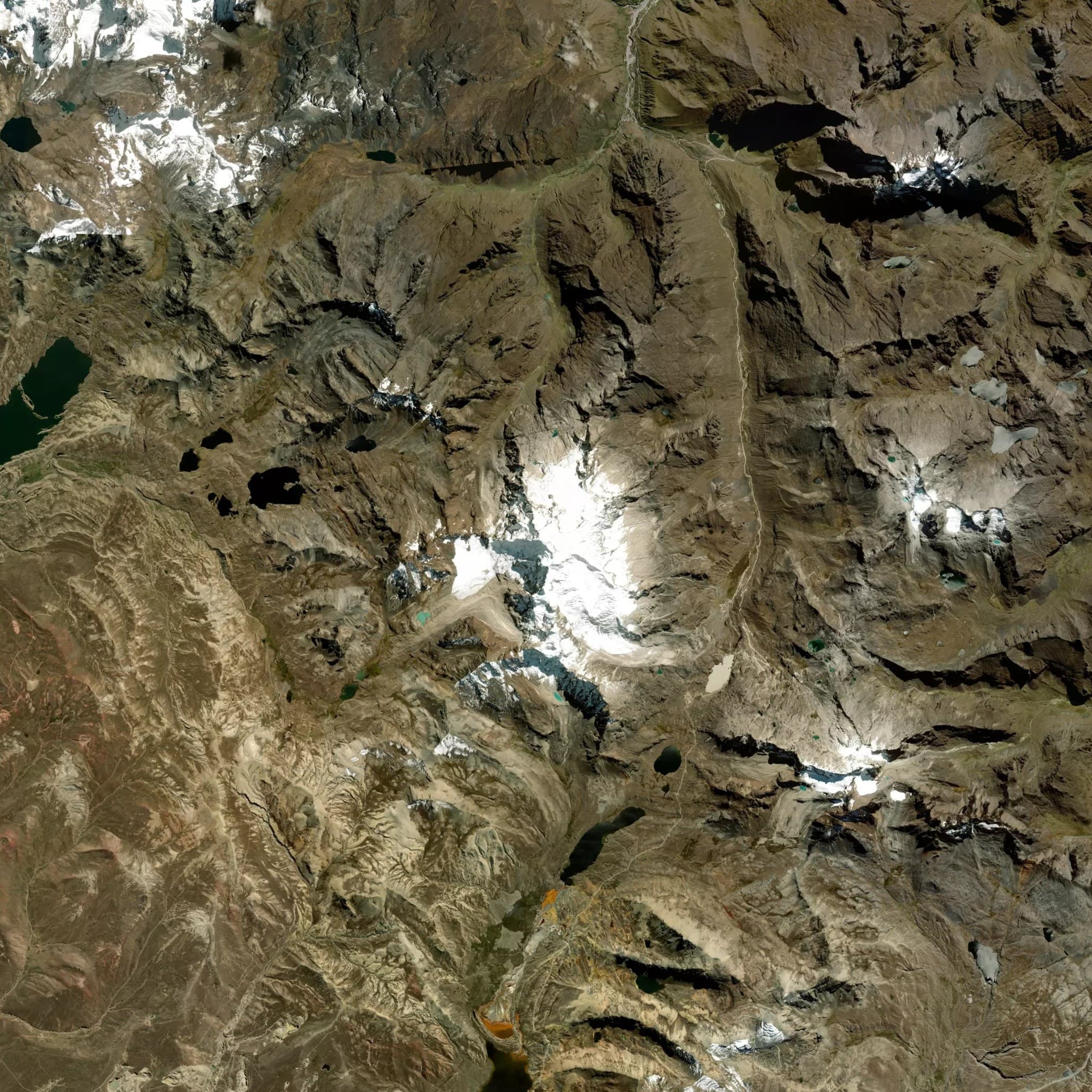 Huayna Potosí satellite terrain view