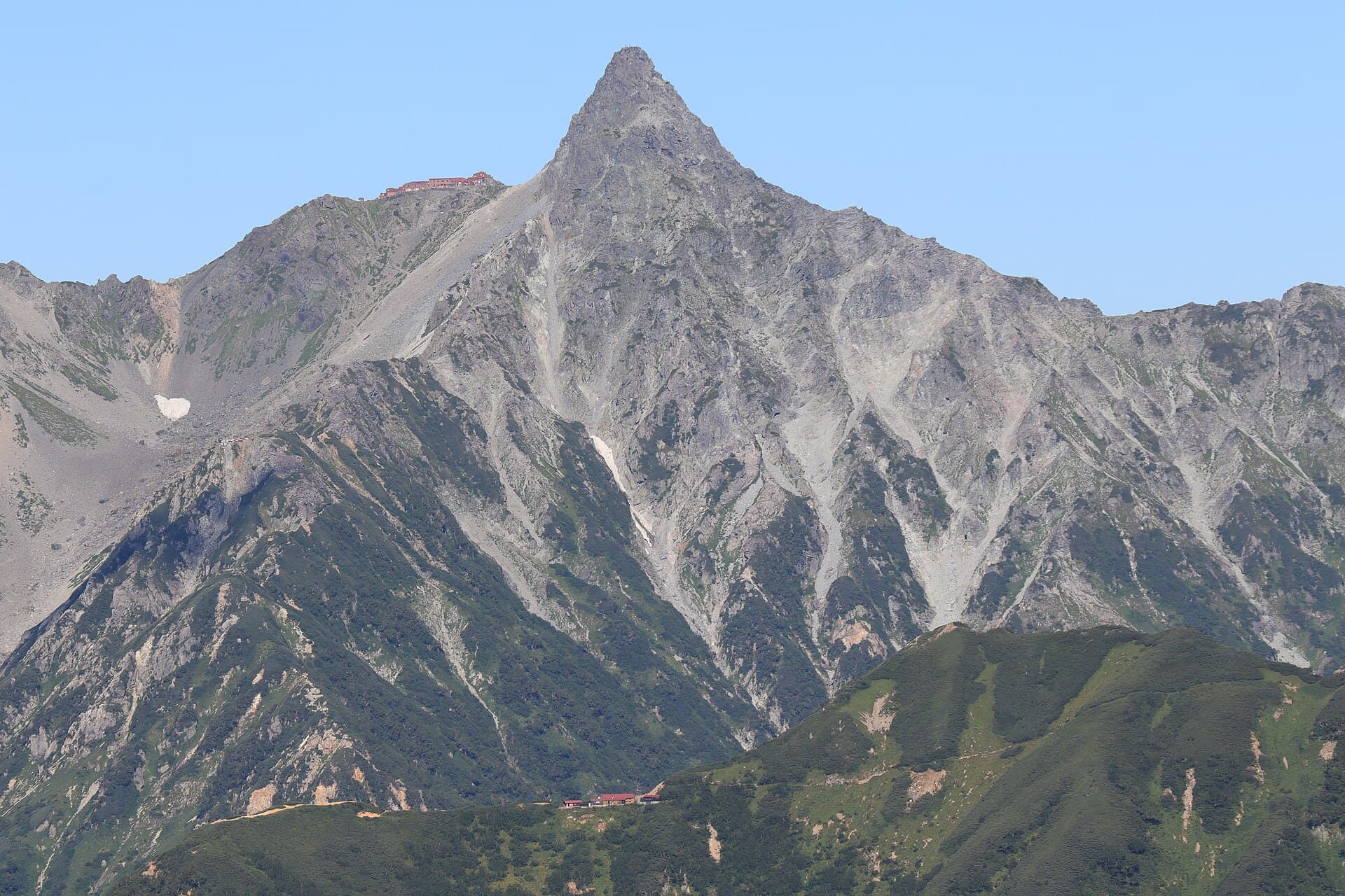El Yarigatake visto desde el monte Jonen