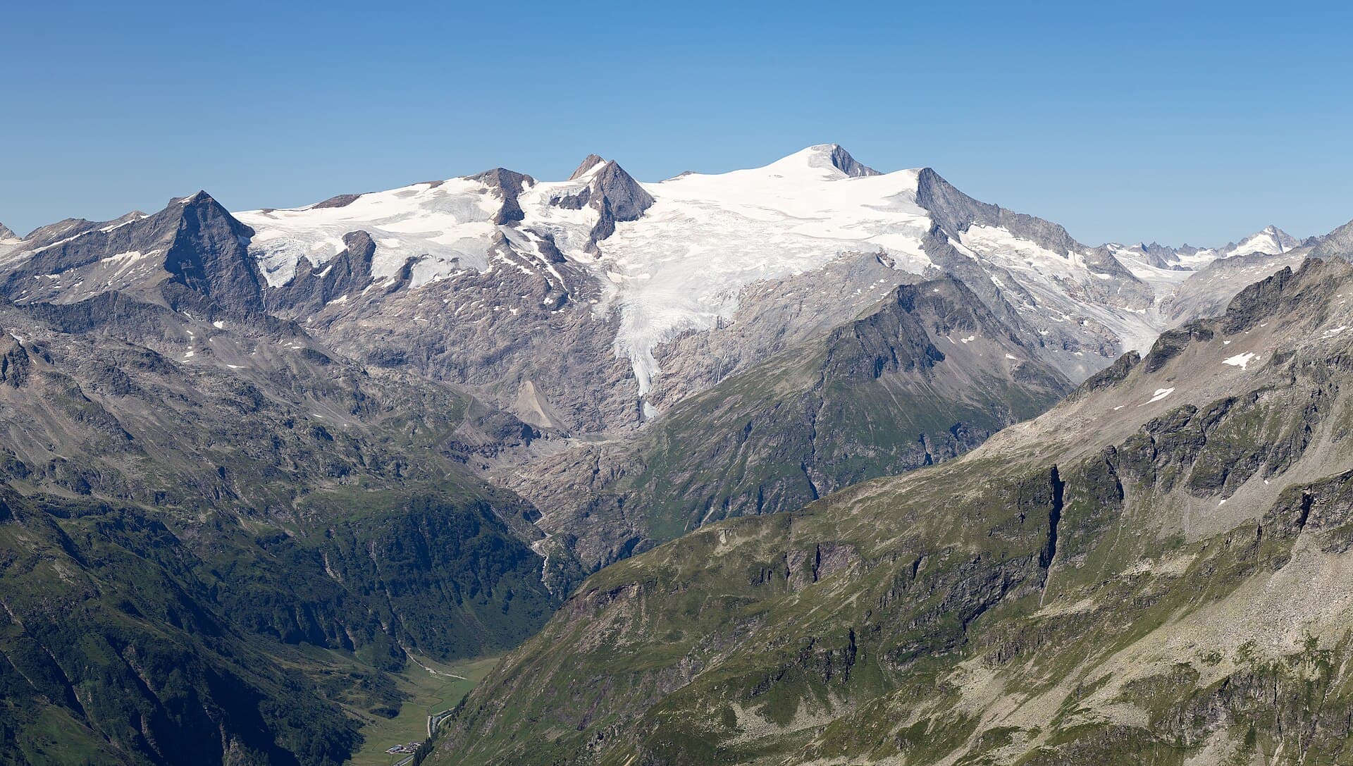 The glaciated Grossvenediger from the east