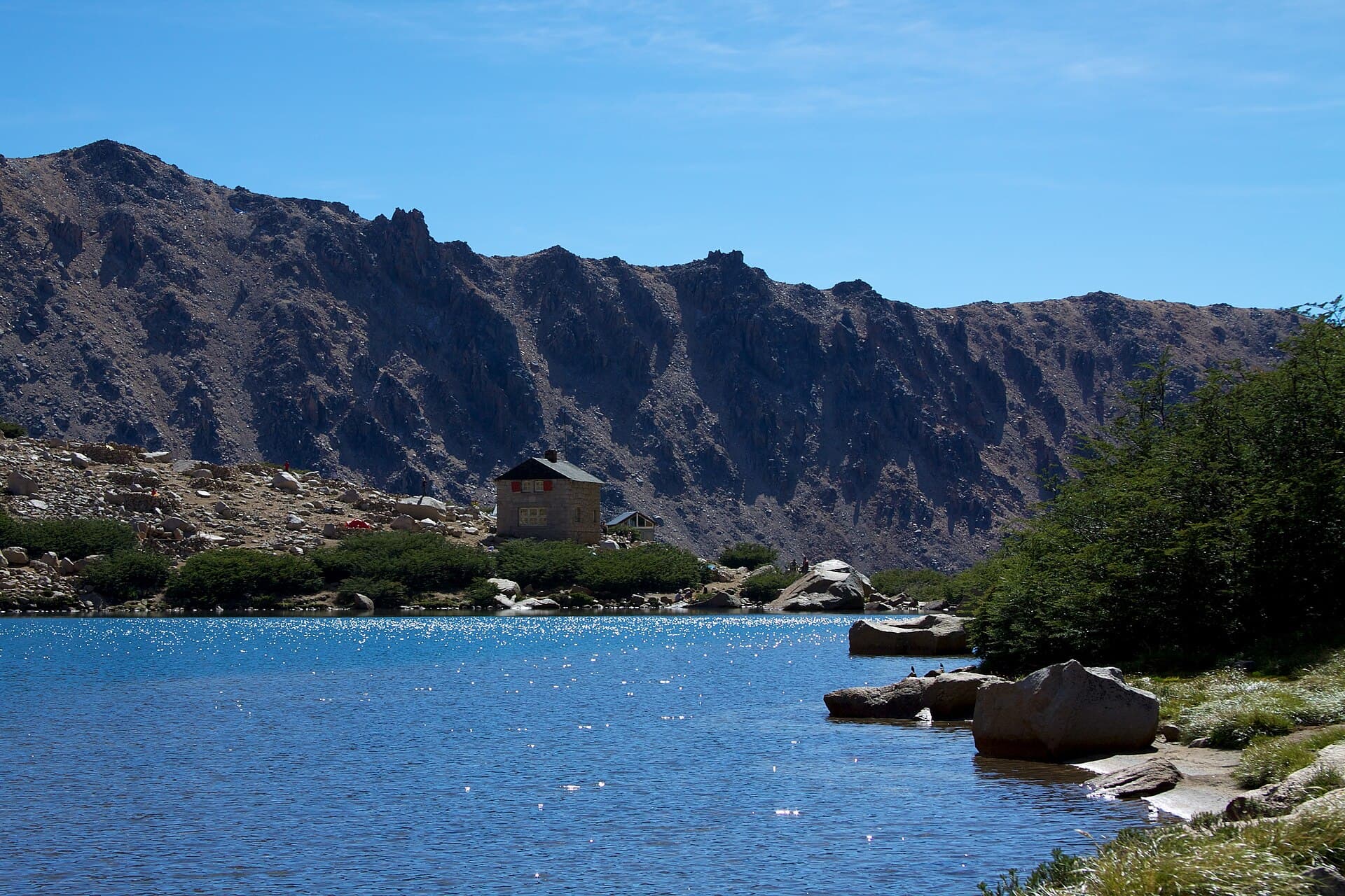 The lagoon at Refugio Frey