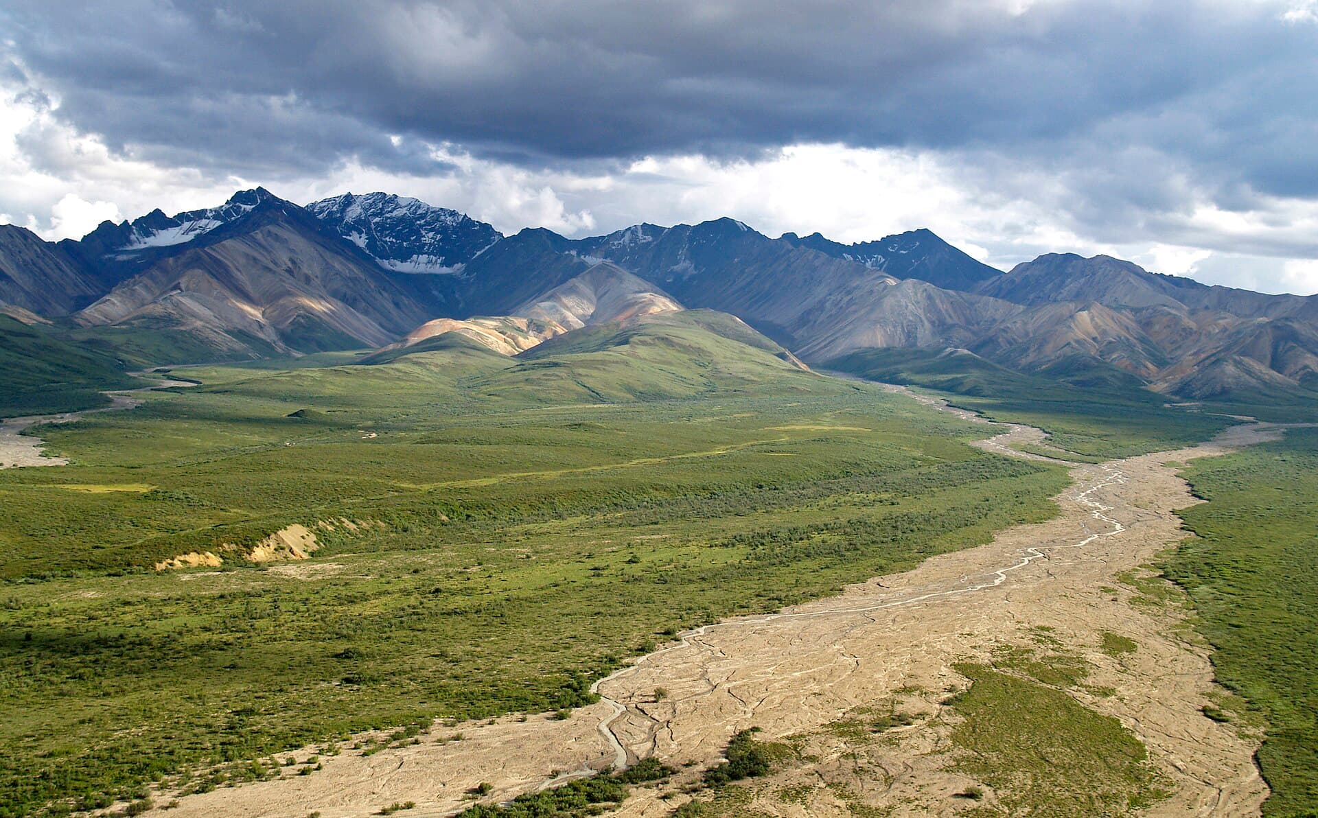 Rios trenzados en la cordillera de Alaska, Parque Nacional Denali